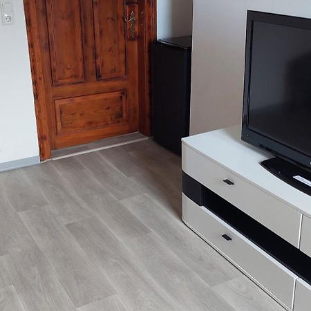 Apartmán Zu Hause Auf Zeit Bei Marion Bobbau Exteriér fotografie