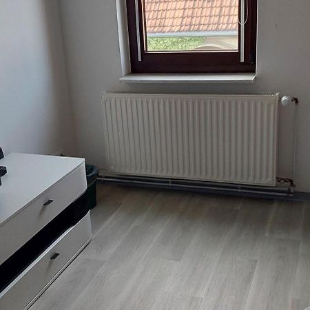 Apartmán Zu Hause Auf Zeit Bei Marion Bobbau Exteriér fotografie
